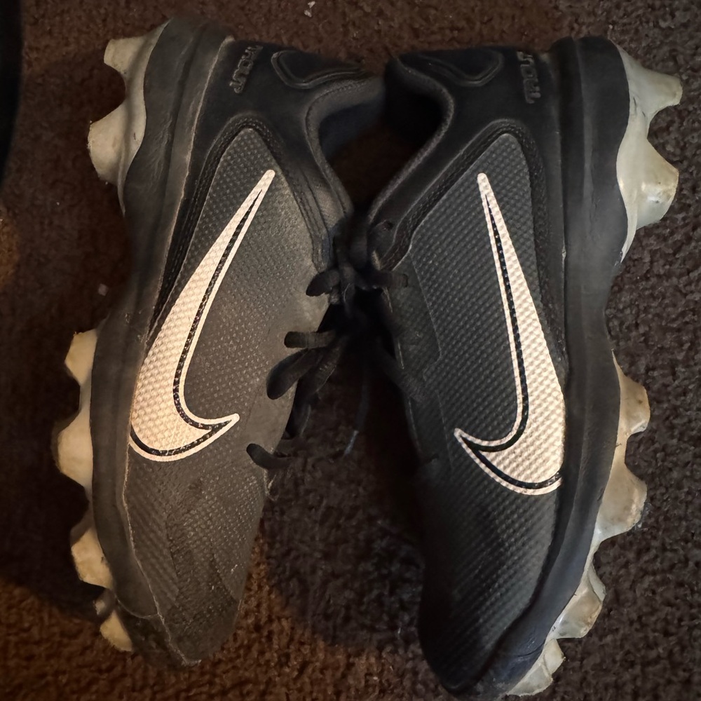 Nike Black and White baseball cleats